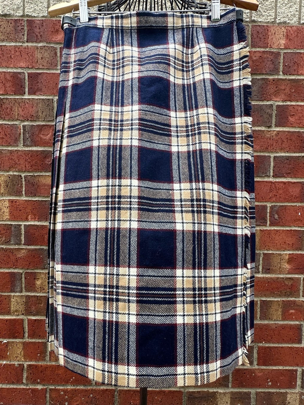 Pitlochry Knitwear Made In Scotland Pure New Wool Tartan Wrap Fringe Skirt Prep - Picture 3 of 16